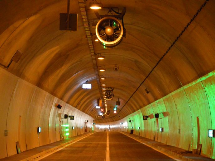 Электромеханическое оборудование для туннеля «STEN» на кольцевой дороге