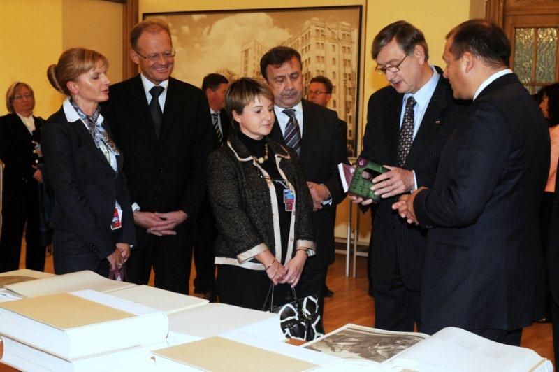 prah skrabec glazar bakirov turk dobkin 1