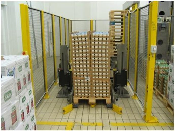 Storage and distribution centre