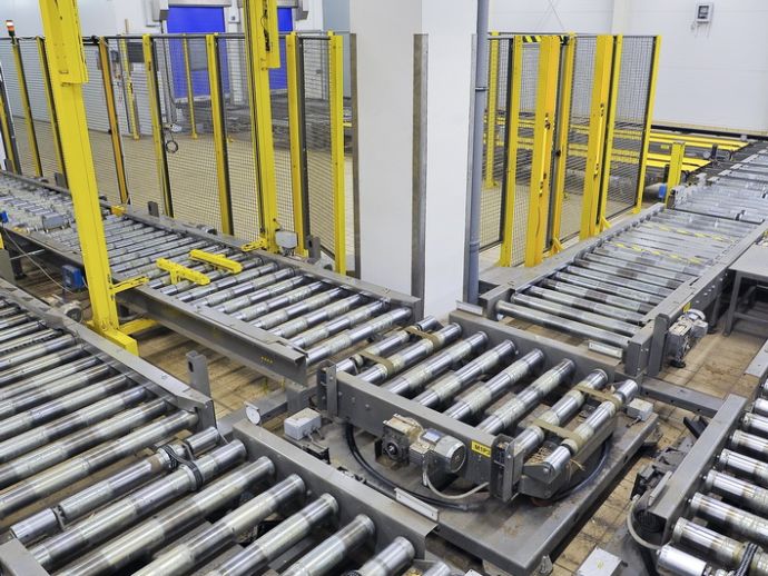 Storage and distribution centre